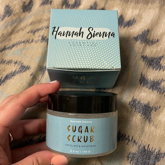 Hannah Sienna Exfoliating Sugar Scrub - Picture 2 of 7